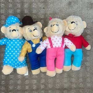 Bernstein Bears Family Plush Collection NWOT